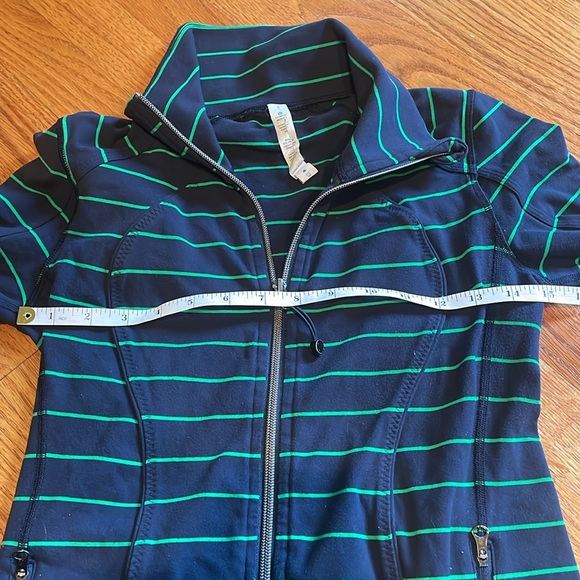 Lululemon Asana Jacket and Tank - Picture 13 of 13